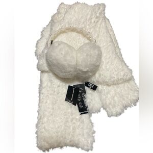 NWT International Concepts Wrap and Earmuffs Set